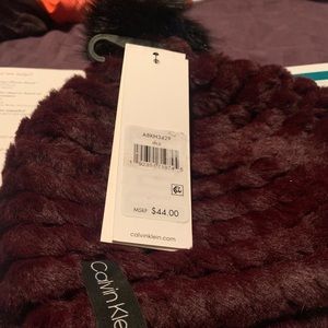 Calvin Klein woman’s fuzzy winter hat